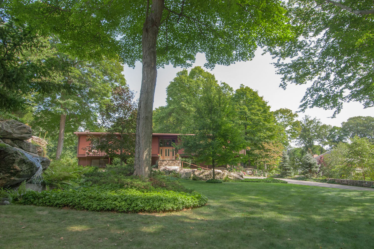 15 Nutmeg Drive, Glenville CT 06831