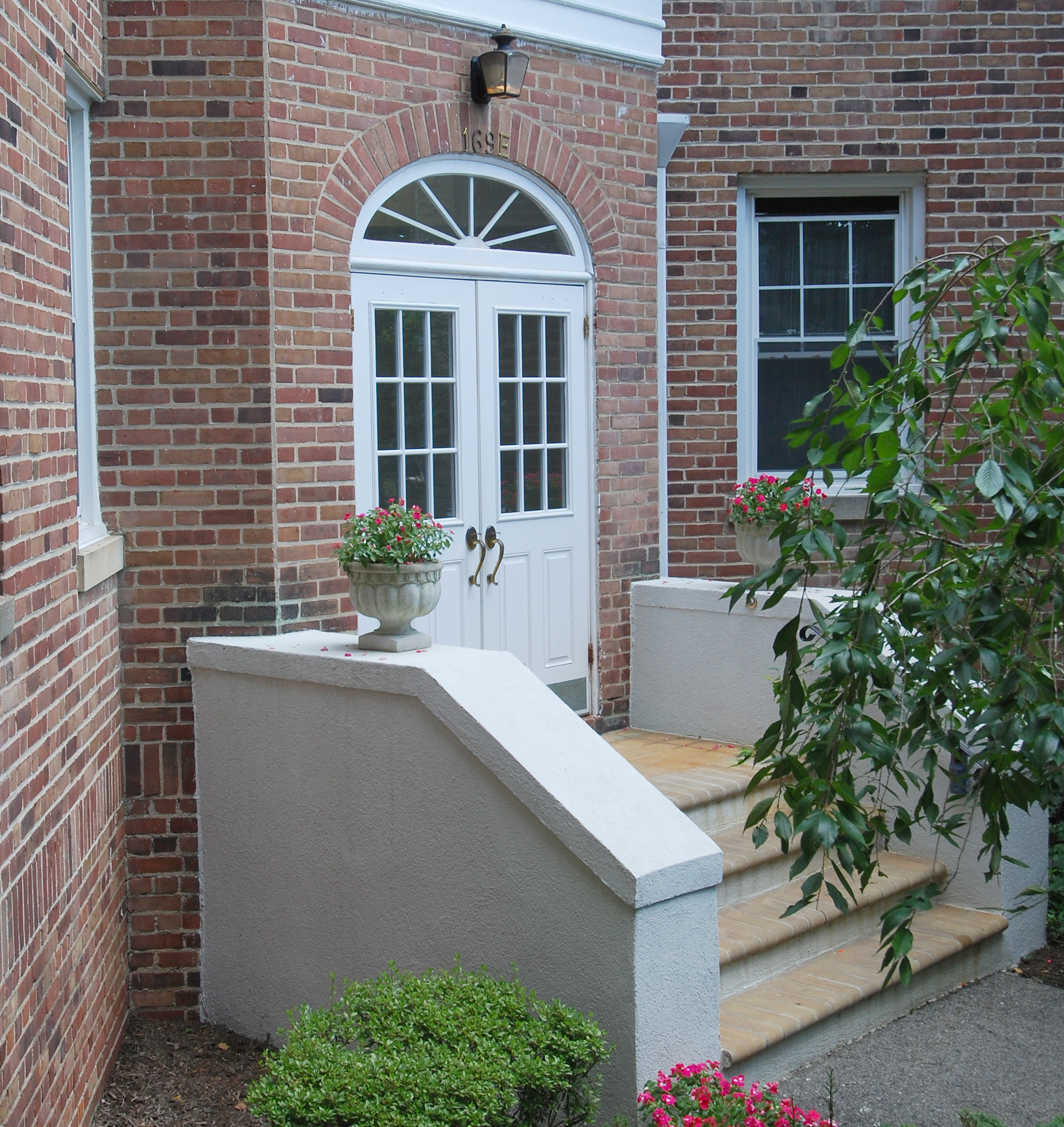169 Mason Street 4E, Greenwich CT 06830